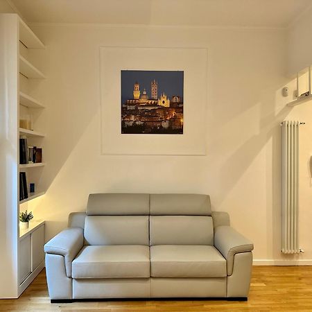 Sisters' Home - Appartamento Nel Centro Storico Con Terrazzo, Aria Condizionata E Vasca Da Bagno 시에나 외부 사진