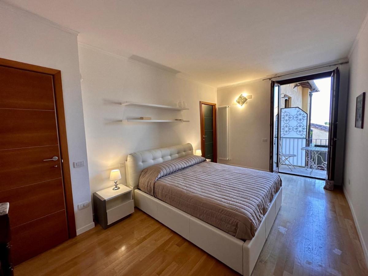Sisters' Home - Appartamento Nel Centro Storico Con Terrazzo, Aria Condizionata E Vasca Da Bagno 시에나 외부 사진
